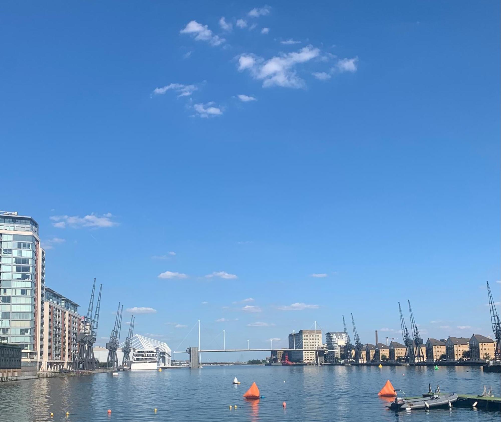 Excel, O2, Canary Wharf, London City Airport - Free Parking Kültér fotó